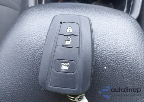 2021 Toyota Rav4 Xle from USA, damaged, VIN 2T3P1RFV6MC210902